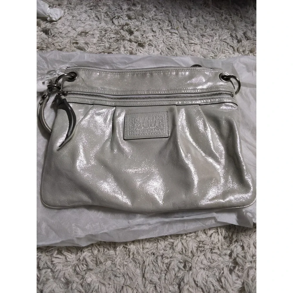 20.Coach Madison Silver Metallic Patent Leather Pleated Shoulder Bag 13250